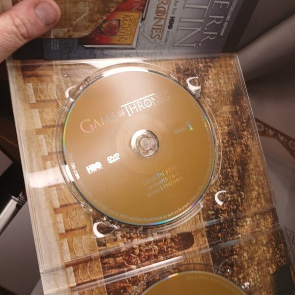 Game Of Thrones 2 Box Sets Forth and Fifth Season DVDS Preowned - Picture 9 of 15